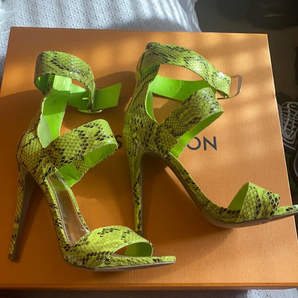 Lime snakeskin Strappy sandal